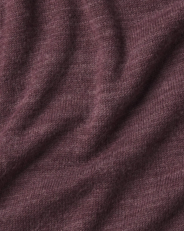 Raisin alpaca wool swatch