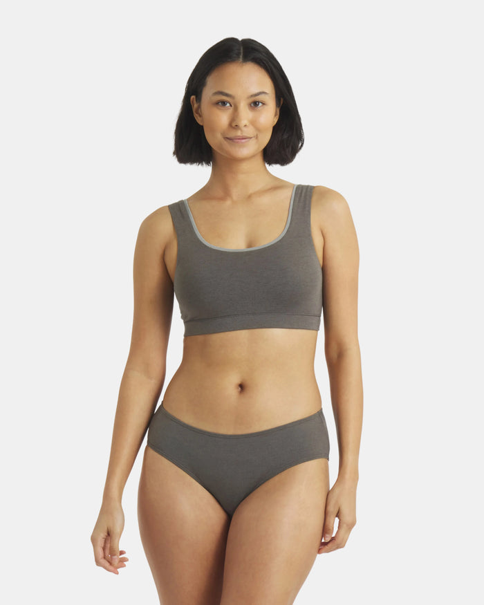 Megan is 5'8, chest 32", waist 25" and hips 36" and wearing a size XS.