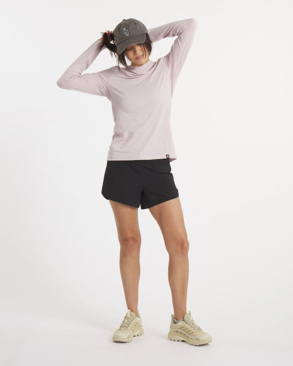 Model with Arms Behind Head Wearing Sol Women's Alpaca and Tencel Sun Hoodie in Lilac / Light Pink – PAKA Apparel