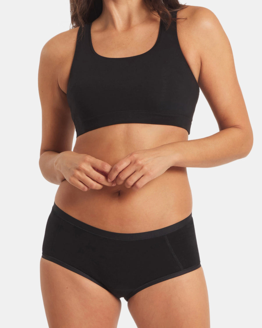 Jess is 5’7”, hips 35”, waist 26”, and wearing a size XS.